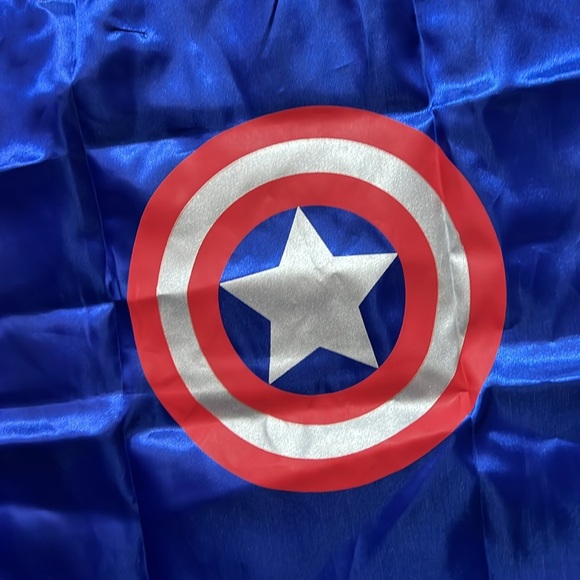 Reversible Super Hero Cape - Picture 2 of 6